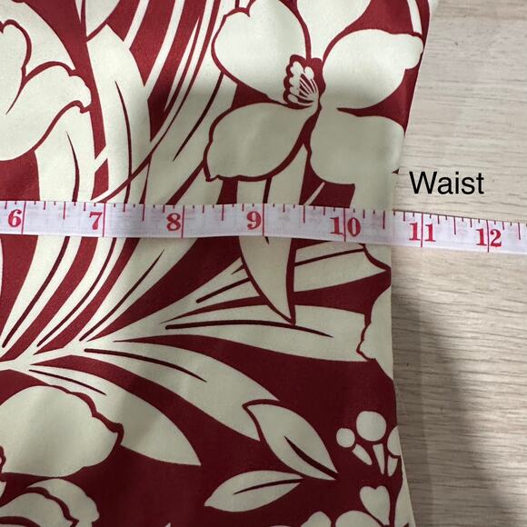 Summersalt Womens The Classic One Piece Swimsuit in Red Floral Print Size 2 - Picture 10 of 12